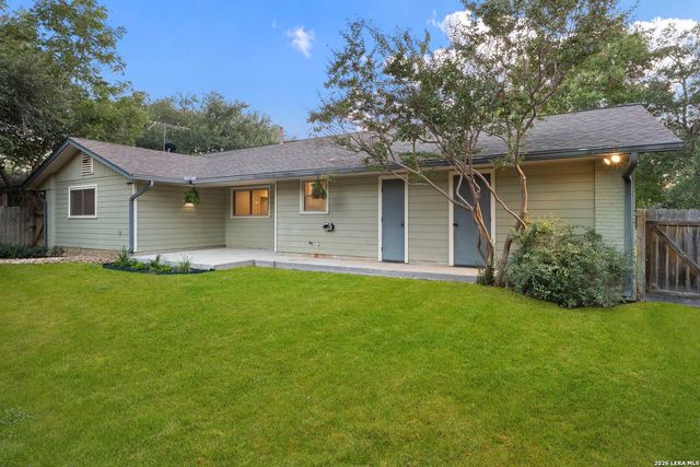 121 Kenwood Ave, Boerne, TX 78006