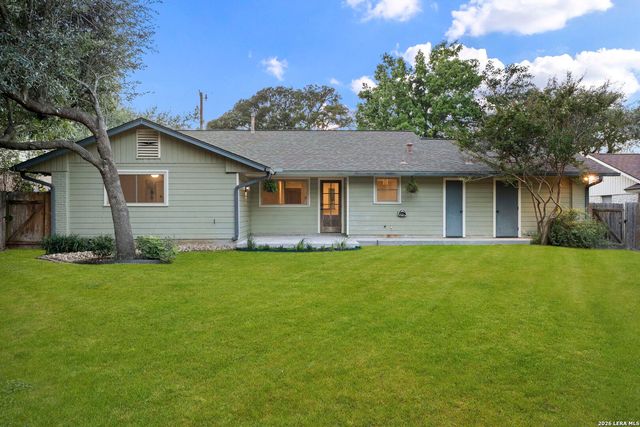 121 Kenwood Ave, Boerne, TX 78006
