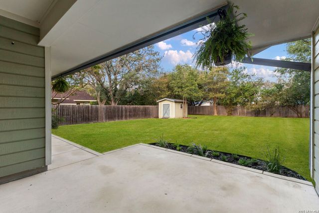 121 Kenwood Ave, Boerne, TX 78006