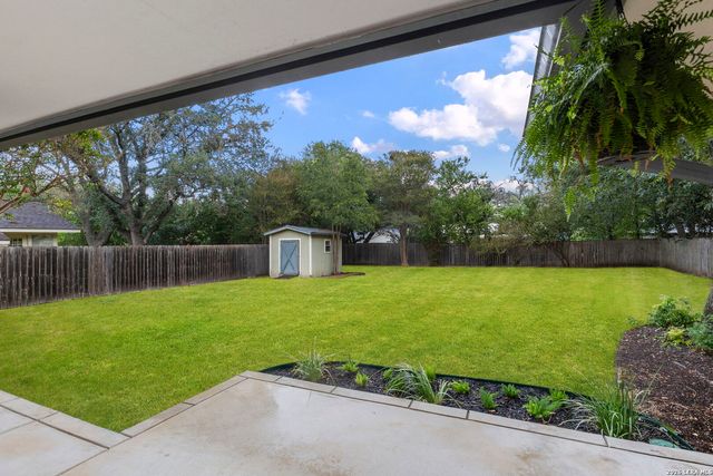 121 Kenwood Ave, Boerne, TX 78006