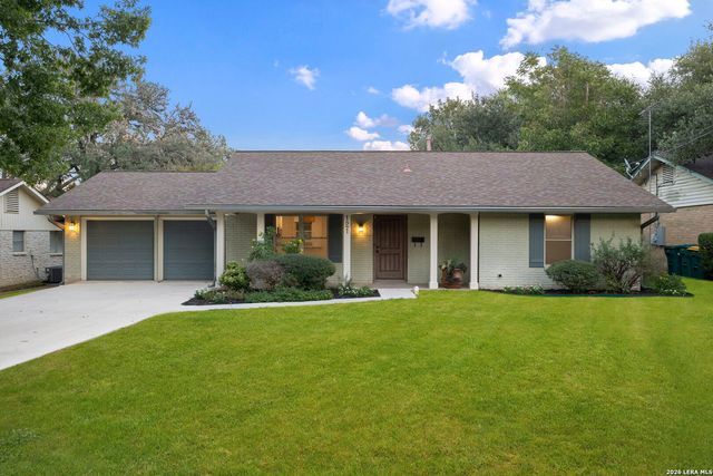121 Kenwood Ave, Boerne, TX 78006