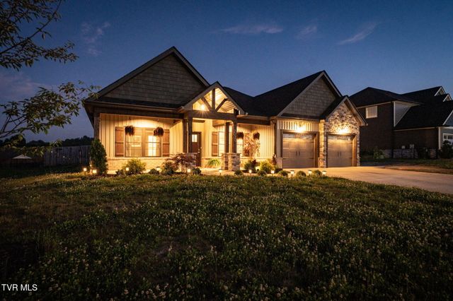 2020 Presley Crossing, Jonesborough, TN 37659