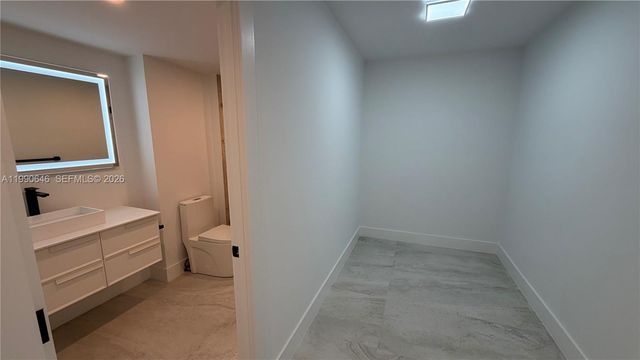 1800 NE 114th Street 604, Miami, FL 33181