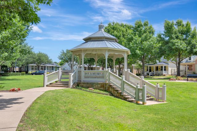 8516 Hudson Street, North Richland Hills, TX 76180