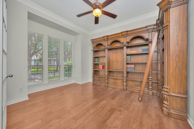8516 Hudson Street, North Richland Hills, TX 76180