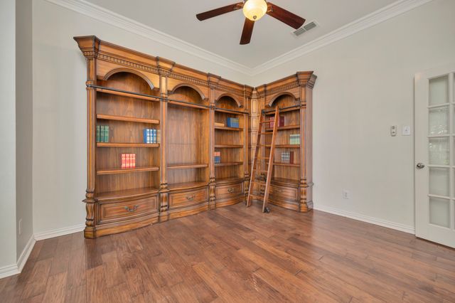 8516 Hudson Street, North Richland Hills, TX 76180