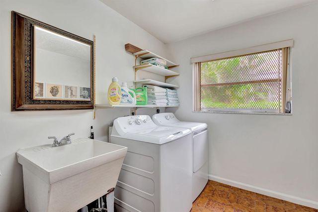 1141 Pine Point Road, West Palm Beach, FL 33404