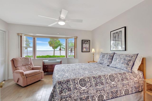1141 Pine Point Road, West Palm Beach, FL 33404