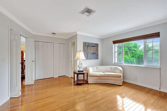 1141 Pine Point Road, West Palm Beach, FL 33404