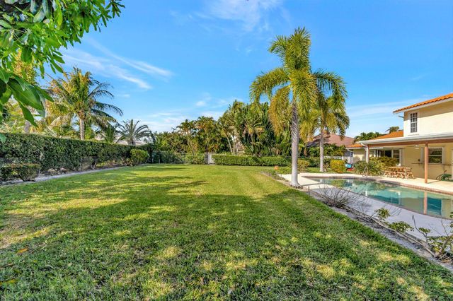 1141 Pine Point Road, West Palm Beach, FL 33404
