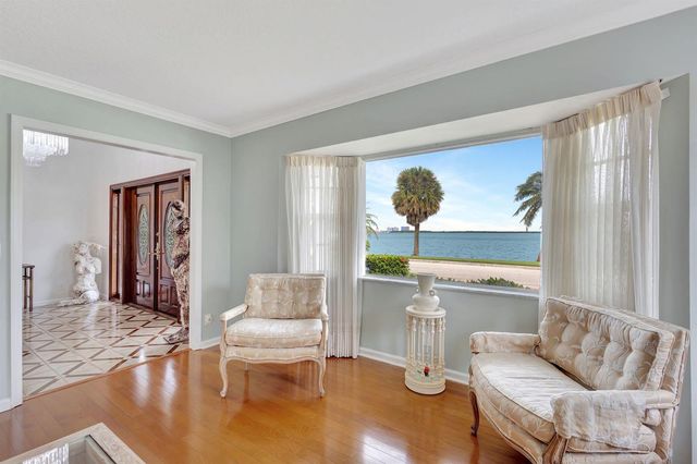 1141 Pine Point Road, West Palm Beach, FL 33404