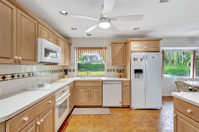 1141 Pine Point Road, West Palm Beach, FL 33404