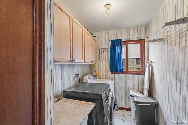 26525 Mapleridge Drive, New Baltimore, MI 48051