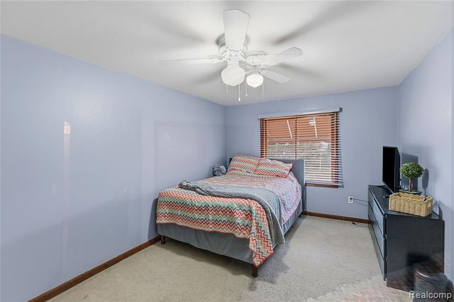 26525 Mapleridge Drive, New Baltimore, MI 48051