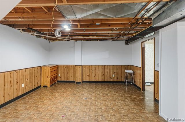 26525 Mapleridge Drive, New Baltimore, MI 48051