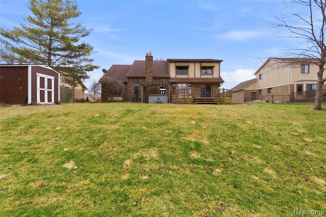 26525 Mapleridge Drive, New Baltimore, MI 48051