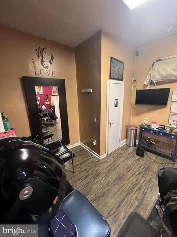 5601 GREENE ST, Philadelphia, PA 19144