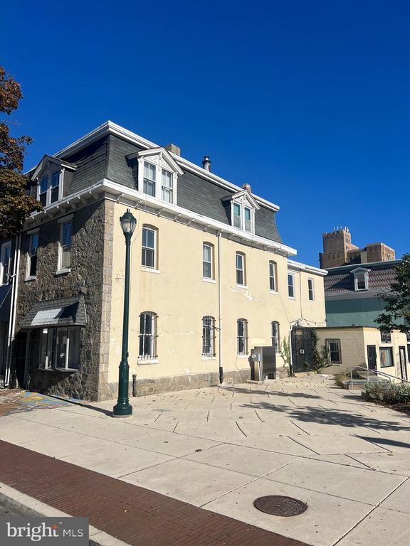 5601 GREENE ST, Philadelphia, PA 19144