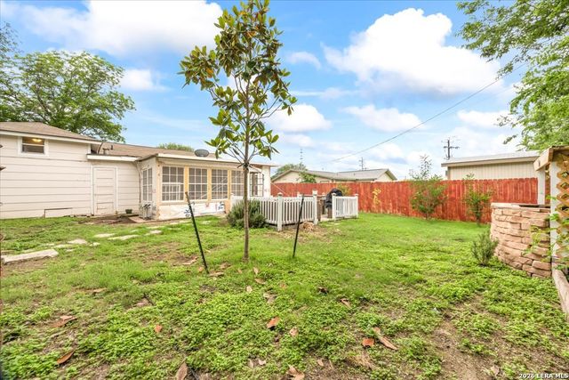115 N Conway, San Antonio, TX 78209