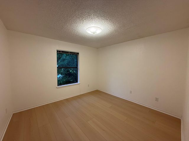 203 Blue Ridge TRL, Austin, TX 78746