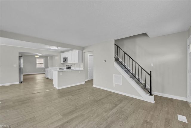 1201 Sunset DR, Norfolk, VA 23503