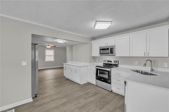 1201 Sunset DR, Norfolk, VA 23503