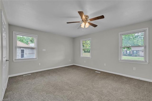 1201 Sunset DR, Norfolk, VA 23503