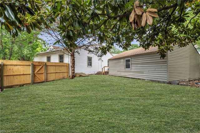 1201 Sunset DR, Norfolk, VA 23503