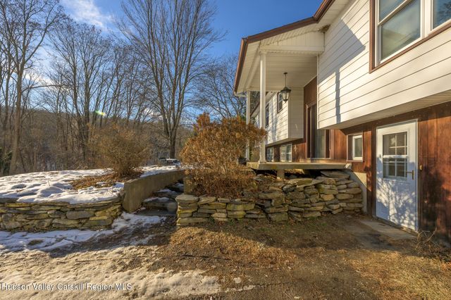 66 Anthony Street, Hillsdale, NY 12529