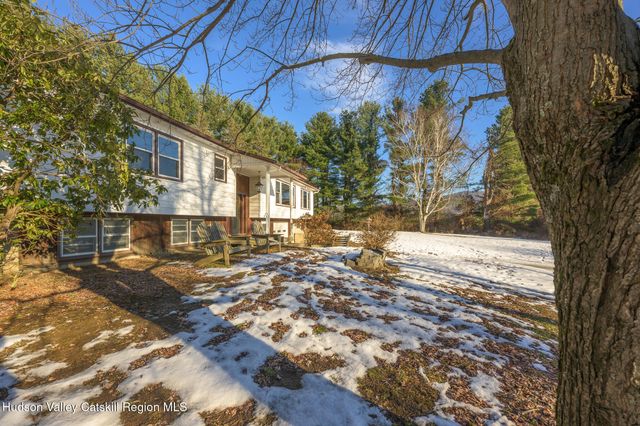 66 Anthony Street, Hillsdale, NY 12529