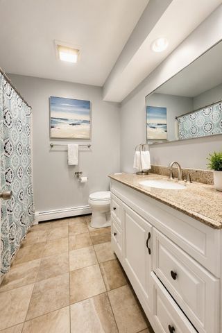 1559 Bay St 50, Taunton, MA 02780