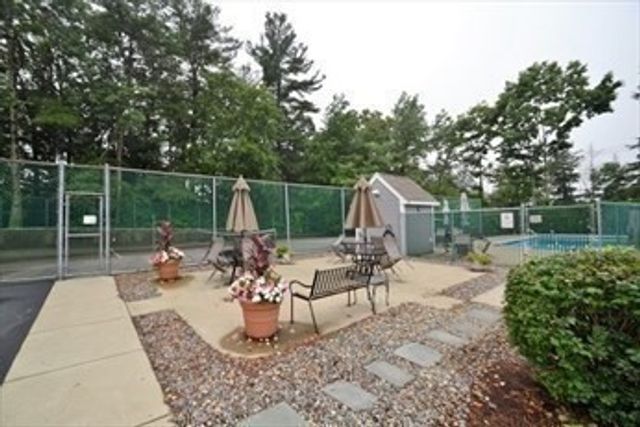 1559 Bay St 50, Taunton, MA 02780