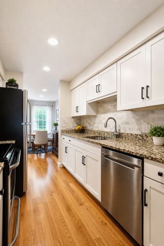 1559 Bay St 50, Taunton, MA 02780