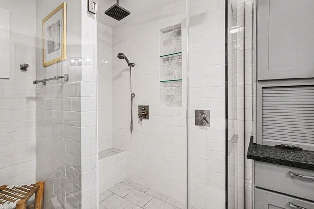 884 Wells Street, South Haven City, MI 49090