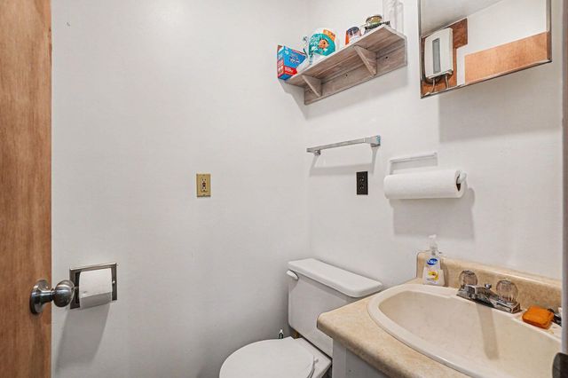 884 Wells Street, South Haven City, MI 49090