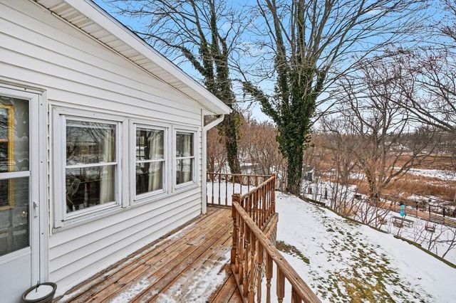 884 Wells Street, South Haven City, MI 49090