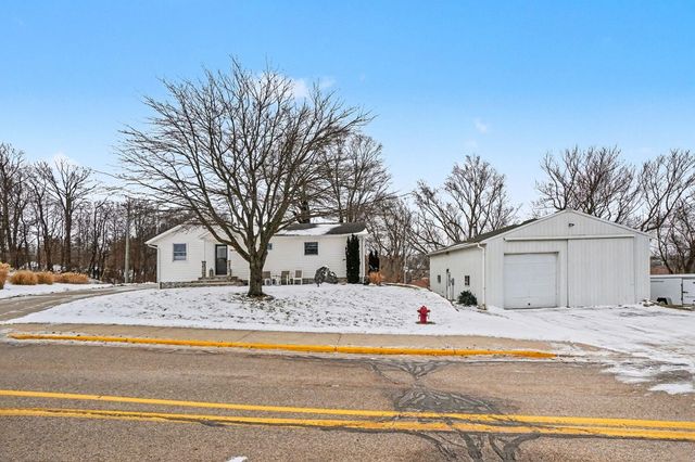 884 Wells Street, South Haven City, MI 49090