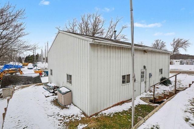 884 Wells Street, South Haven City, MI 49090