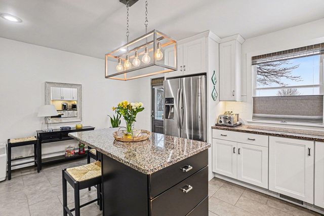 884 Wells Street, South Haven City, MI 49090