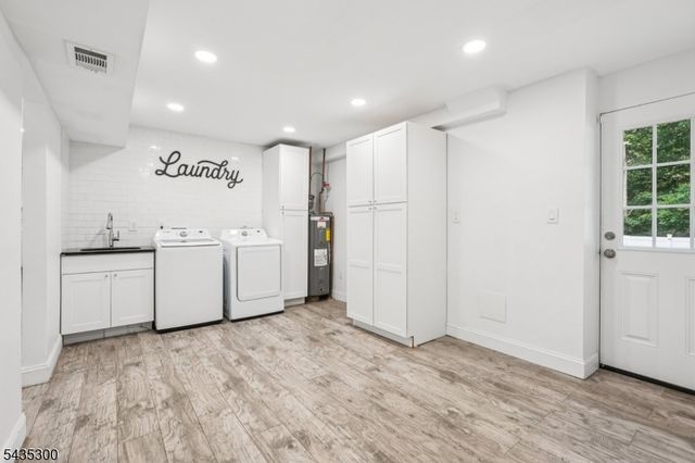 34 Oklahoma Trl, Hopatcong Boro, NJ 07843
