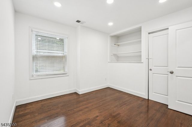 34 Oklahoma Trl, Hopatcong Boro, NJ 07843