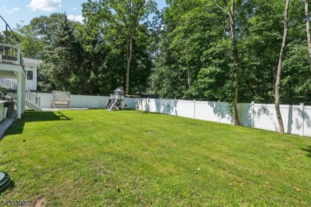 34 Oklahoma Trl, Hopatcong Boro, NJ 07843