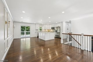 34 Oklahoma Trl, Hopatcong Boro, NJ 07843