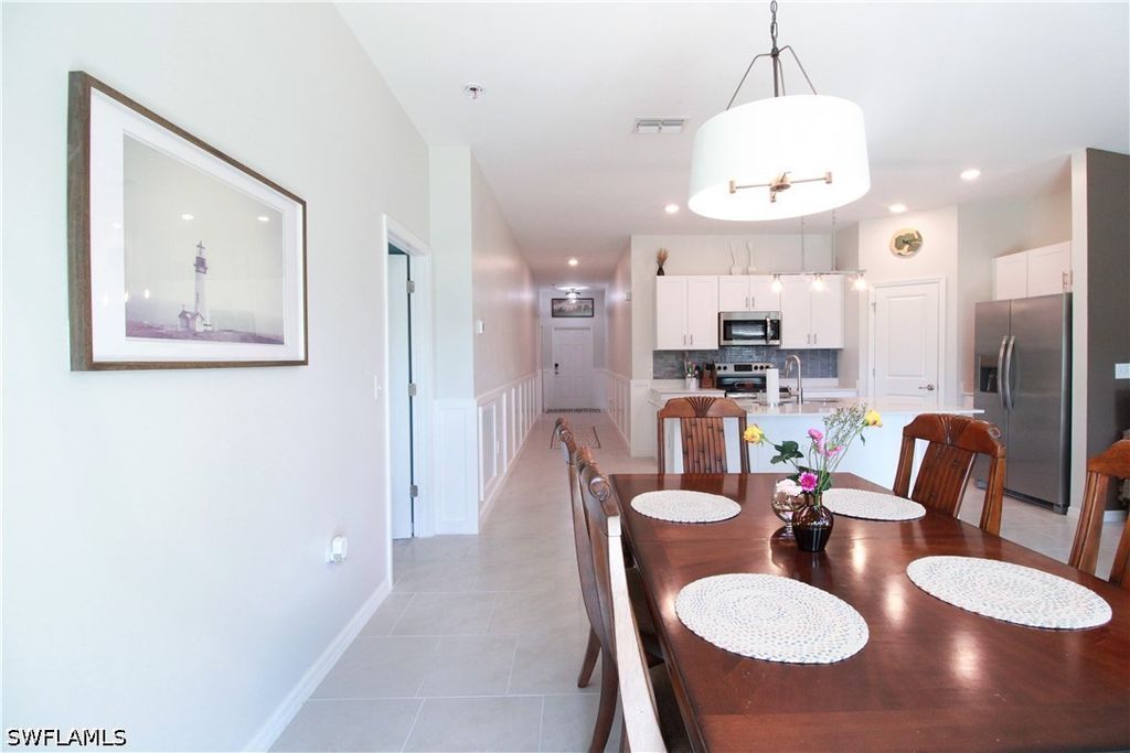 Image 10 of property listing at 2702 NE 5th AVE, Cape Coral, FL 33909