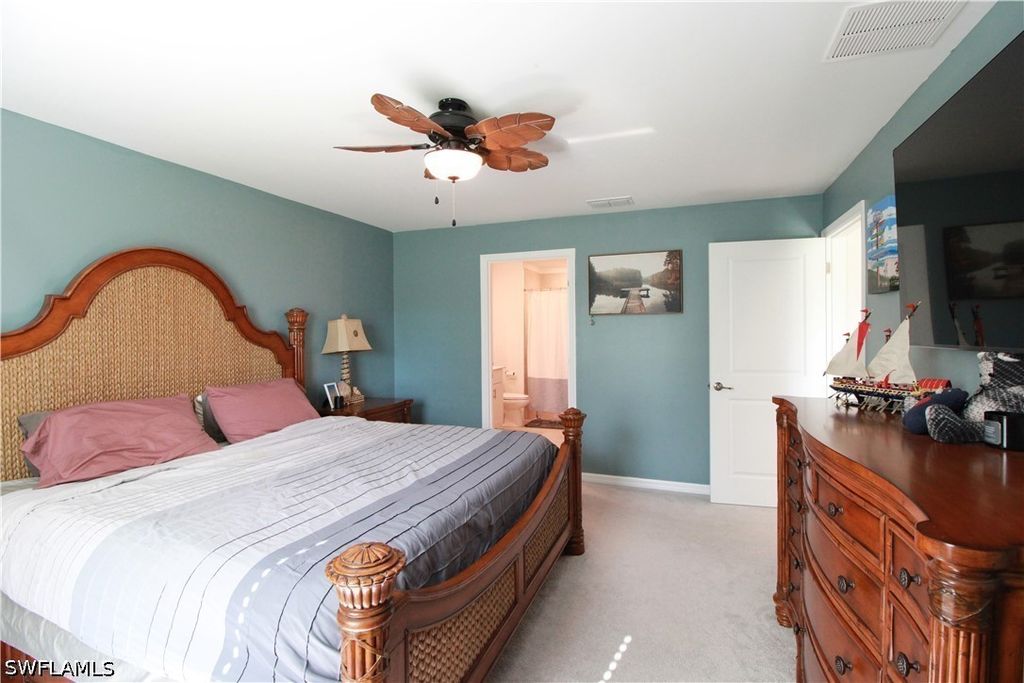 Image 13 of property listing at 2702 NE 5th AVE, Cape Coral, FL 33909