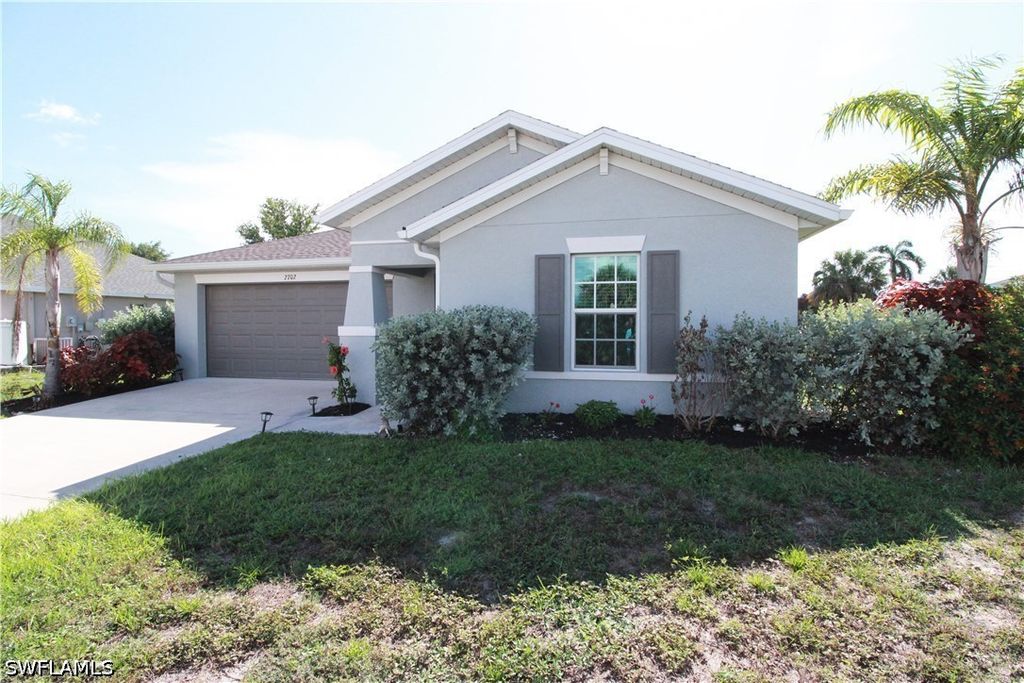 Image 2 of property listing at 2702 NE 5th AVE, Cape Coral, FL 33909