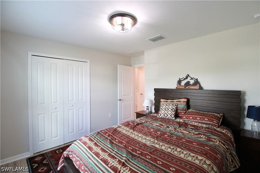 Image 27 of property listing at 2702 NE 5th AVE, Cape Coral, FL 33909