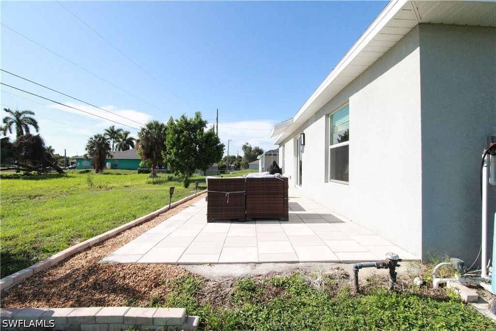 Image 35 of property listing at 2702 NE 5th AVE, Cape Coral, FL 33909