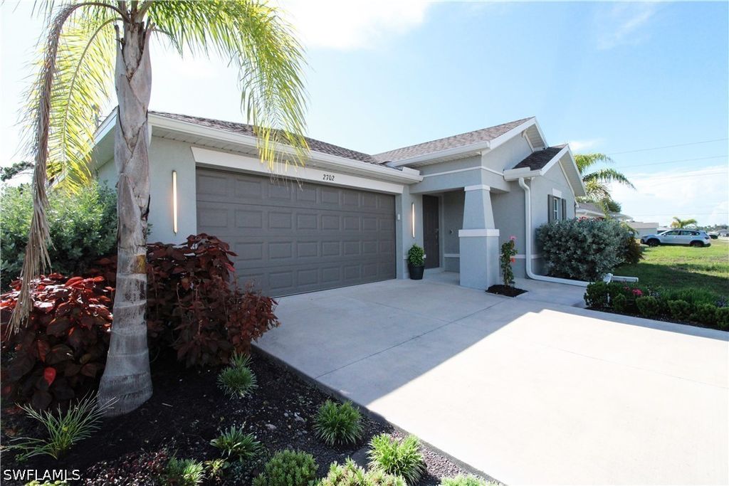 Image 39 of property listing at 2702 NE 5th AVE, Cape Coral, FL 33909