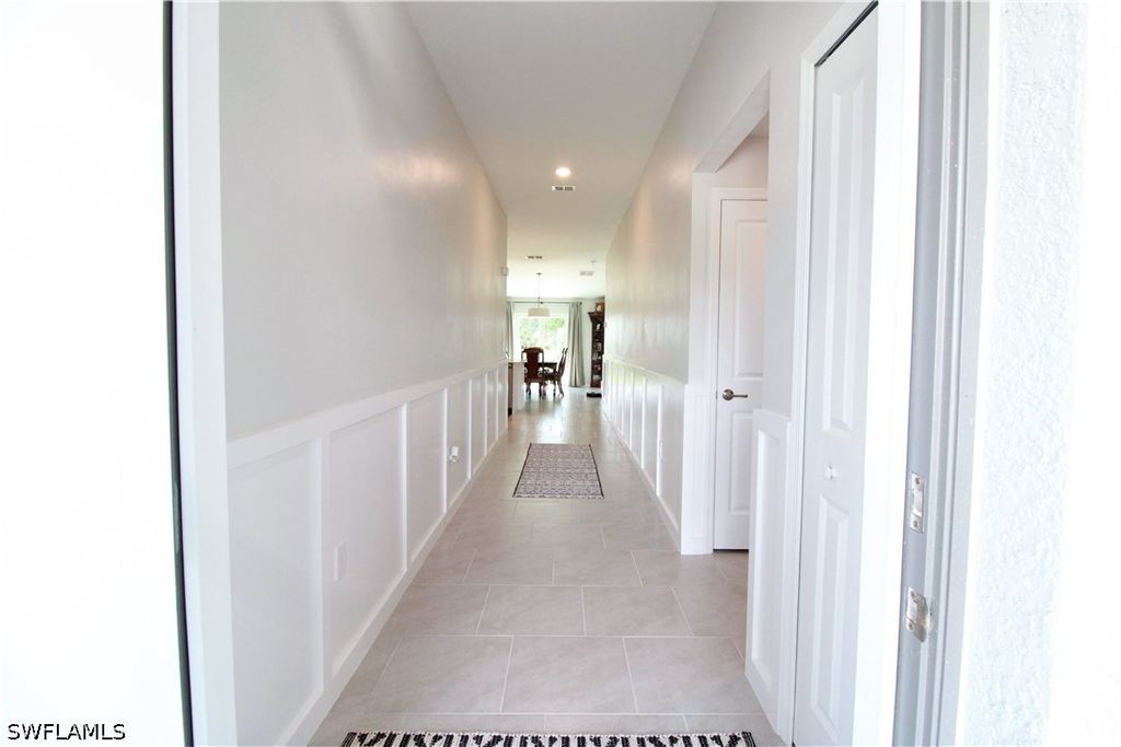 Image 4 of property listing at 2702 NE 5th AVE, Cape Coral, FL 33909